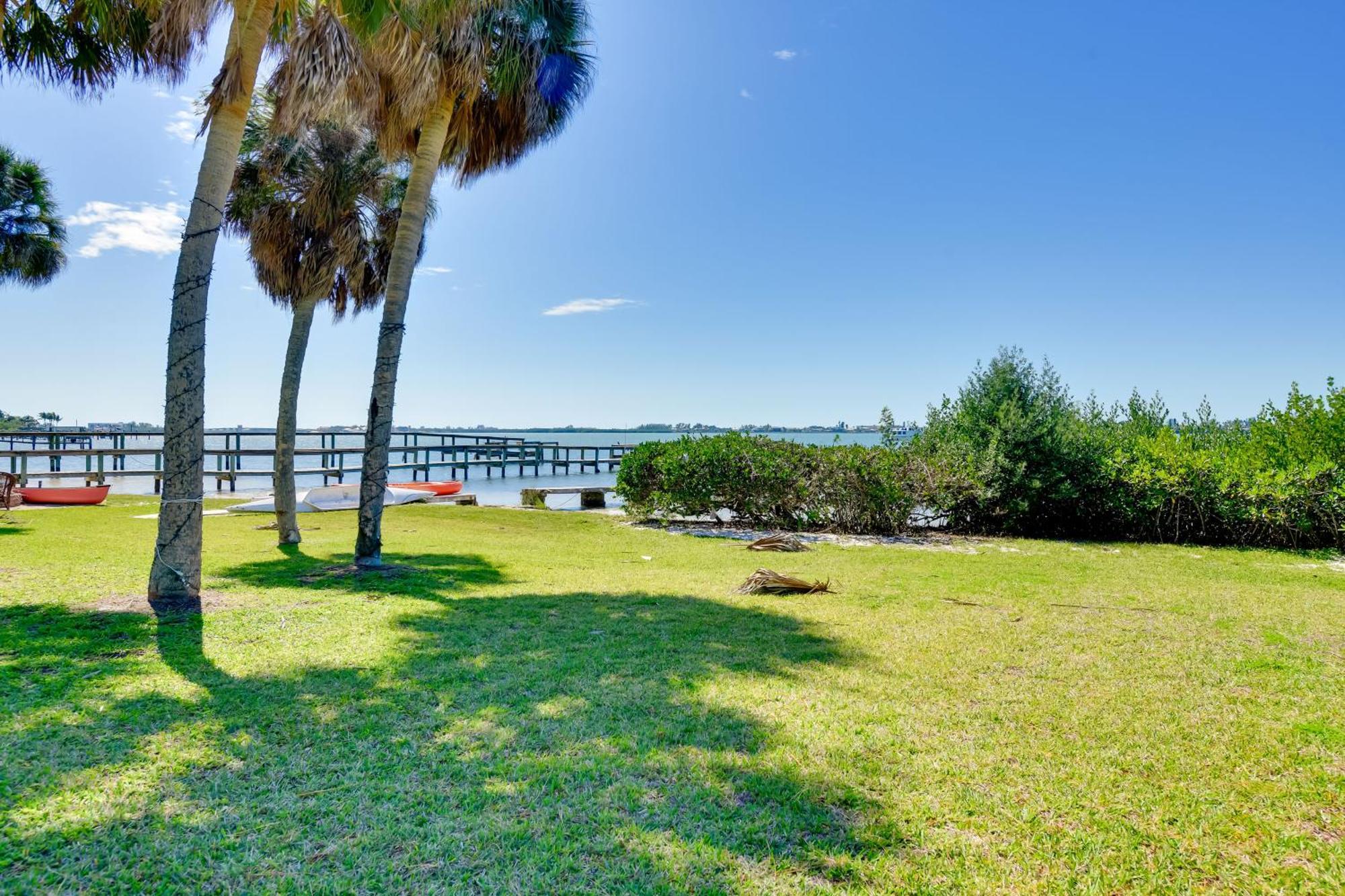 Coastal Oasis With Shared Pool, 2 Mi To Beach! Ингълууд Екстериор снимка