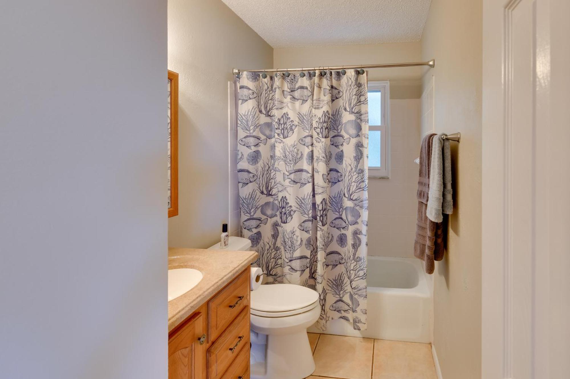 Coastal Oasis With Shared Pool, 2 Mi To Beach! Ингълууд Екстериор снимка